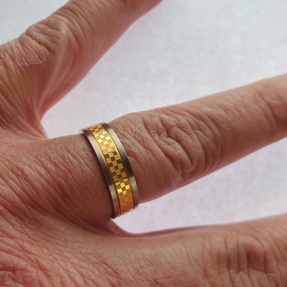 Men's Two tone gold silver Stainless Steel Band Ring sizes 10 12 - Picture 3 of 5